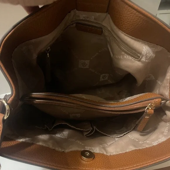 Anne Klein New Ak Hw Bucket Hobo in Black Lyst - Picture 16 of 16